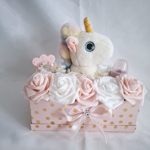 Egyszarvú baba box,  pelenkatorta 2-5 kg, pelenka doboz, babaváró csomag, Játék & Sport, Babalátogató ajándékcsomag, Mindenmás, MESKA