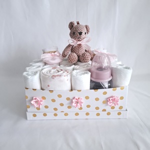 Maci baba box,  pelenkatorta 4-8 kg, pelenka doboz, babaváró csomag - játék & sport - babalátogató ajándékcsomag - Meska.hu