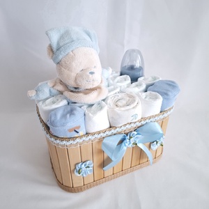 Kis mackó baba box, pelenkatorta, 4-8kg pelenkatorony, babaváró csomag - baba - mama - babalátogató ajándékcsomag - Meska.hu