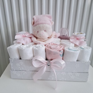 Maci baba box,pelenkatorta  4-8 kg pelenka doboz, babaváró csomag - játék & sport - babalátogató ajándékcsomag - Meska.hu