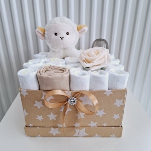 Bárányka baba box, pelenkatorta  2-5 kg pelenka doboz, babaváró csomag, Játék & Sport, Babalátogató ajándékcsomag, Mindenmás, MESKA