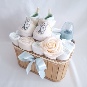 Malacka tipegő baba box, pelenkatorta  4-8 kg pelenka doboz, babaváró csomag - játék & sport - babalátogató ajándékcsomag - Meska.hu