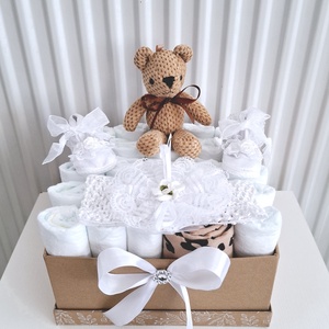Maci baba box,pelenkatorta  4-8 kg pelenka doboz, babaváró csomag - játék & sport - babalátogató ajándékcsomag - Meska.hu