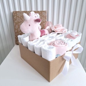 Egyszarvú baba box,pelenkatorta  4-8 kg pelenka doboz, babaváró csomag - játék & sport - babalátogató ajándékcsomag - Meska.hu