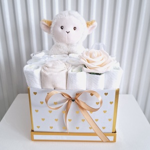 Bárányka baba box,pelenkatorta  4-8 kg pelenka doboz, babaváró csomag, Játék & Sport, Babalátogató ajándékcsomag, Mindenmás, MESKA