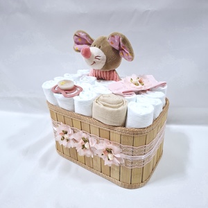 Egérke baba box, pelenkatorta 4-8 kg pelenkatorony, babaváró csomag, kelengye - játék & sport - babalátogató ajándékcsomag - Meska.hu
