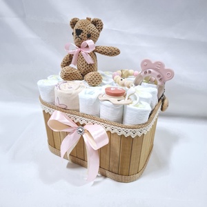 Mackó cumilánccal pelenkatorony, pelenkatorta babaváró csomag 2-5kg - játék & sport - babalátogató ajándékcsomag - Meska.hu
