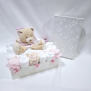 Maci baba box, pelenkatorta  4-8 kg pelenka doboz, babaváró csomag,kelengye - játék & sport - babalátogató ajándékcsomag - Meska.hu