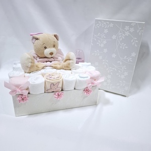 Maci baba box, pelenkatorta  4-8 kg pelenka doboz, babaváró csomag,kelengye - játék & sport - babalátogató ajándékcsomag - Meska.hu