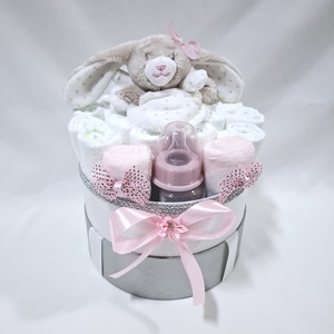 Nyuszi baba box, pelenkatorta  4-8 kg pelenkadoboz, babaváró csomag, kelengye - játék & sport - babalátogató ajándékcsomag - Meska.hu