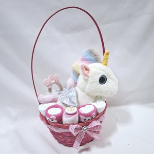 Egyszarvú pelenkatorta , 4-8 kg pelenkatorony, babaváró csomag, kelengye - játék & sport - babalátogató ajándékcsomag - Meska.hu
