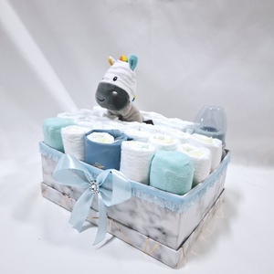 Kis boci pelenkatorta , 2-5 kg pelenkatorony, babaváró csomag, kelengye - játék & sport - babalátogató ajándékcsomag - Meska.hu
