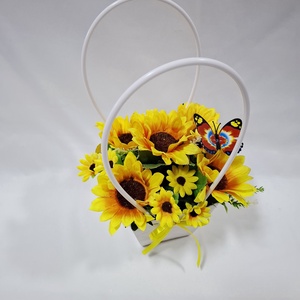 Ünnepi napraforgó virágcsokor, virágdoboz, örökcsokor, kézicsokor, ajándék (édességgel) - otthon & életmód - dekoráció - virágdísz és tartó - csokor & virágdísz - Meska.hu Ünnepi napraforgó virágcsokor, virágdoboz, örökcsokor, kézicsokor, ajándék (édességgel) - otthon & életmód - dekoráció - virágdísz és tartó - csokor & virágdísz - Meska.hu