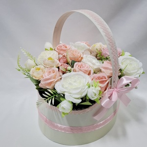 Ünnepi virágcsokor, virágdoboz, örökcsokor, kézicsokor, ajándék (édességgel) - otthon & életmód - dekoráció - virágdísz és tartó - csokor & virágdísz - Meska.hu Ünnepi virágcsokor, virágdoboz, örökcsokor, kézicsokor, ajándék (édességgel) - otthon & életmód - dekoráció - virágdísz és tartó - csokor & virágdísz - Meska.hu