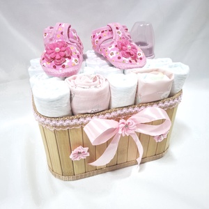 Tipegő baba box, pelenkatorta 4-8kg pelenkatorony, babaváró csomag, kelengye - játék & sport - babalátogató ajándékcsomag - Meska.hu