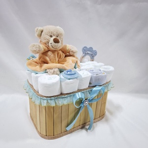 Maci cumilánccal pelenkatorony, pelenkatorta babaváró csomag 4-8kg, kelengye - játék & sport - babalátogató ajándékcsomag - Meska.hu