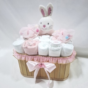 Kis nyuszi box, pelenkatorta 4-8kg pelenkatorony, babaváró csomag, kelengye - játék & sport - babalátogató ajándékcsomag - Meska.hu