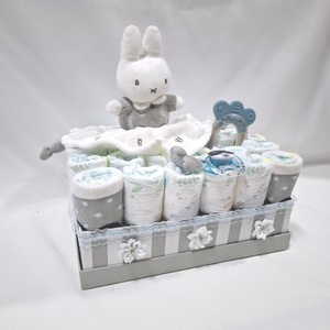 Nyuszi  box,  pelenkatorta 6-10 kg, pelenka doboz, babaváró csomag, kelengye - játék & sport - babalátogató ajándékcsomag - Meska.hu