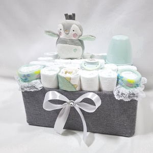 Pingvin baba box, pelenkatorta  4-8 kg pelenka doboz, babaváró csomag, kelengye - játék & sport - babalátogató ajándékcsomag - Meska.hu