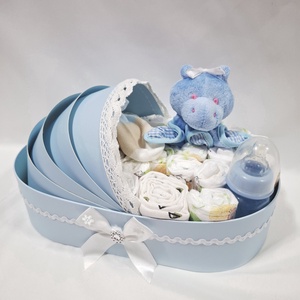 Maci bölcső pelenkatorta  2-5 kg, pelenkatorony, babaváró csomag - játék & sport - babalátogató ajándékcsomag - Meska.hu