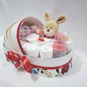 Nyuszi magyaros bölcső pelenkatorta  2-5 kg, pelenkatorony, babaváró csomag - játék & sport - babalátogató ajándékcsomag - Meska.hu