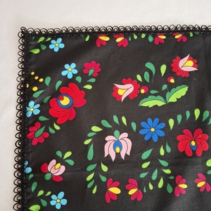 Magyaros tulipános futó asztalterítő, 135x40 cm dekoráció, Otthon & Életmód, Konyhafelszerelés, tálalás, Tálalás, Terítő, Varrás, MESKA