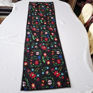 Magyaros tulipános futó asztalterítő, 135x40 cm dekoráció - otthon & életmód - konyhafelszerelés, tálalás - tálalás - terítő - Meska.hu Magyaros tulipános futó asztalterítő, 135x40 cm dekoráció - otthon & életmód - konyhafelszerelés, tálalás - tálalás - terítő - Meska.hu