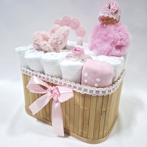Kis baba box, pelenkatorta 2-5kg pelenkatorony, babaváró csomag, kelengye - baba - mama - pelenkázó, babafürdető kellékek - pelenkatorta - Meska.hu