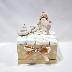  Kis baba box, pelenkatorta 4-8 kg pelenkatorony, babaváró csomag, kelengye - baba - mama - pelenkázó, babafürdető kellékek - pelenkatorta - Meska.hu