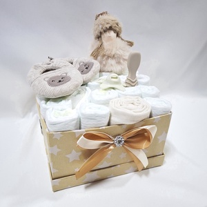  Kis baba box, pelenkatorta 4-8 kg pelenkatorony, babaváró csomag, kelengye - baba - mama - pelenkázó, babafürdető kellékek - pelenkatorta - Meska.hu