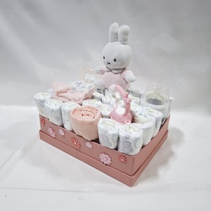  Nyuszi baba box, pelenkatorta 2-5 kg pelenkatorony, babaváró csomag, kelengye - baba - mama - pelenkázó, babafürdető kellékek - pelenkatorta - Meska.hu