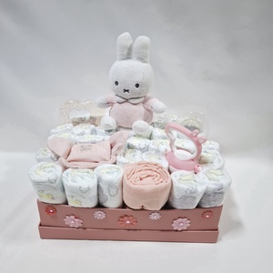  Nyuszi baba box, pelenkatorta 2-5 kg pelenkatorony, babaváró csomag, kelengye - baba - mama - pelenkázó, babafürdető kellékek - pelenkatorta - Meska.hu