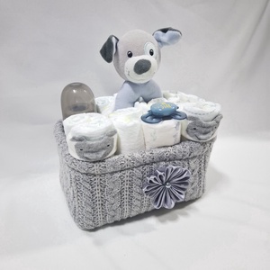 Kutyus baba box, pelenkatorta  2-5 kg pelenka doboz, babaváró csomag - baba - mama - pelenkázó, babafürdető kellékek - pelenkatorta - Meska.hu