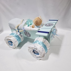 Volkswagen autó pelenkatorta, 2-5 kg pelenkatorony, babaváró csomag - baba - mama - pelenkázó, babafürdető kellékek - pelenkatorta - Meska.hu