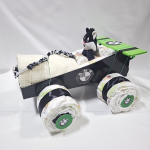 BMW autó pelenkatorta, 2-5 kg pelenkatorony, babaváró csomag - baba - mama - pelenkázó, babafürdető kellékek - pelenkatorta - Meska.hu