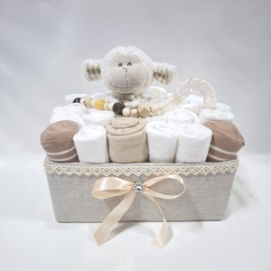 Bárány cumilánc rágcsával baba box, pelenkatorta 2-5 kg pelenkatorony, babaváró csomag, baba kelengye - Meska.hu