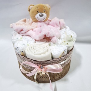 Maci baba box, pelenkatorta 2-5 kg pelenkatorony, babaváró csomag, kelengye - baba - mama - pelenkázó, babafürdető kellékek - pelenkatorta - Meska.hu