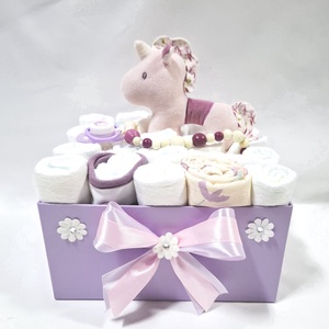 Egyszarvú cumilánccal baba box, pelenkatorta 3-6 kg pelenkatorony, babaváró csomag, baba kelengye - Meska.hu