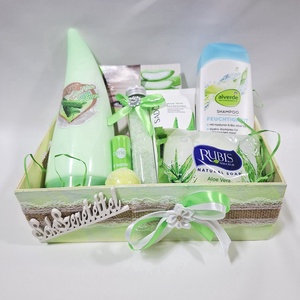 Vitamin gazdag Aloe vera kényeztető csomag, SPA doboz, kozmetikai csomag  - szépségápolás - kozmetikai ajándékcsomag - Meska.hu