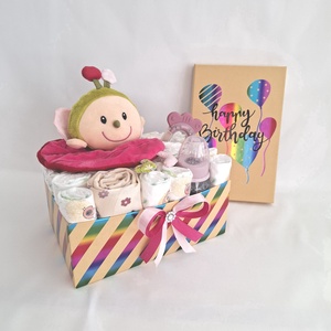  Katicabogár pelenkatorony, 2-5 kg pelenkatorta, babaváró csomag , kelengye - baba - mama - pelenkázó, babafürdető kellékek - pelenkatorta - Meska.hu