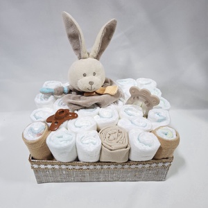 Nyuszi pelenkatorony 3-6 kg, pelenkatorta, babaváró csomag, kelengye - baba - mama - pelenkázó, babafürdető kellékek - pelenkatorta - Meska.hu