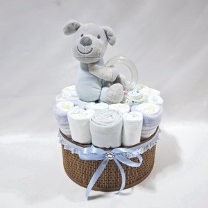 Kutyus baba box, pelenkatorta 2-5 kg pelenkatorony, babaváró csomag, kelengye - Meska.hu