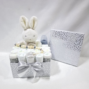 Nyuszi pelenkatorta , 2-5 kg pelenkatorony, babaváró csomag, kelengye - baba - mama - pelenkázó, babafürdető kellékek - pelenkatorta - Meska.hu