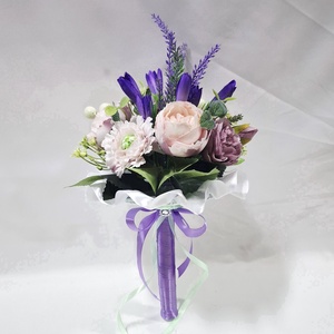 Ünnep rózsával, örökcsokor, virág csokor, kézicsokor, ajándék  - Meska.hu