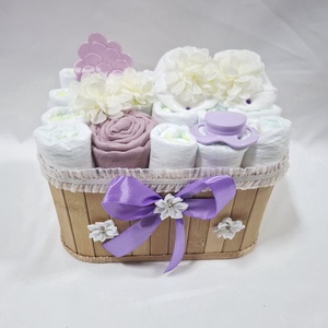 Tipegő baba box, pelenkatorta 2-5 kg pelenkatorony, babaváró csomag, kelengye - baba - mama - pelenkázó, babafürdető kellékek - pelenkatorta - Meska.hu