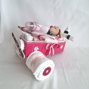  Kis kutya repülő pelenkatorta, 2-5 kg pelenkatorony, babaváró csomag, kelengye - baba - mama - pelenkázó, babafürdető kellékek - pelenkatorta - Meska.hu