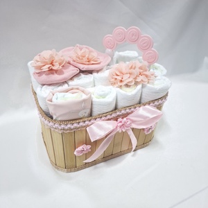 Tipegő baba box , pelenkatorta 2-5kg pelenkatorony, babaváró csomag, kelengye - baba - mama - babalátogató ajándékcsomag - Meska.hu