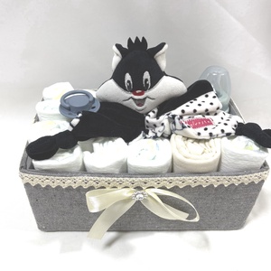 Szilveszter cica baba box, pelenkatorta 4-8 kg pelenkatorony, babaváró csomag, baba kelengye - Meska.hu