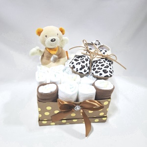 Maci- tipegő baba box, pelenkatorta 4-8 kg pelenkatorony, babaváró csomag, baba kelengye - baba - mama - pelenkázó, babafürdető kellékek - pelenkatorta - Meska.hu