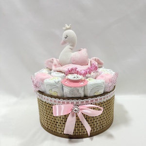 Kis hattyú baba box, pelenkatorta 2-5 kg pelenkatorony, babaváró csomag, kelengye - baba - mama - pelenkázó, babafürdető kellékek - pelenkatorta - Meska.hu